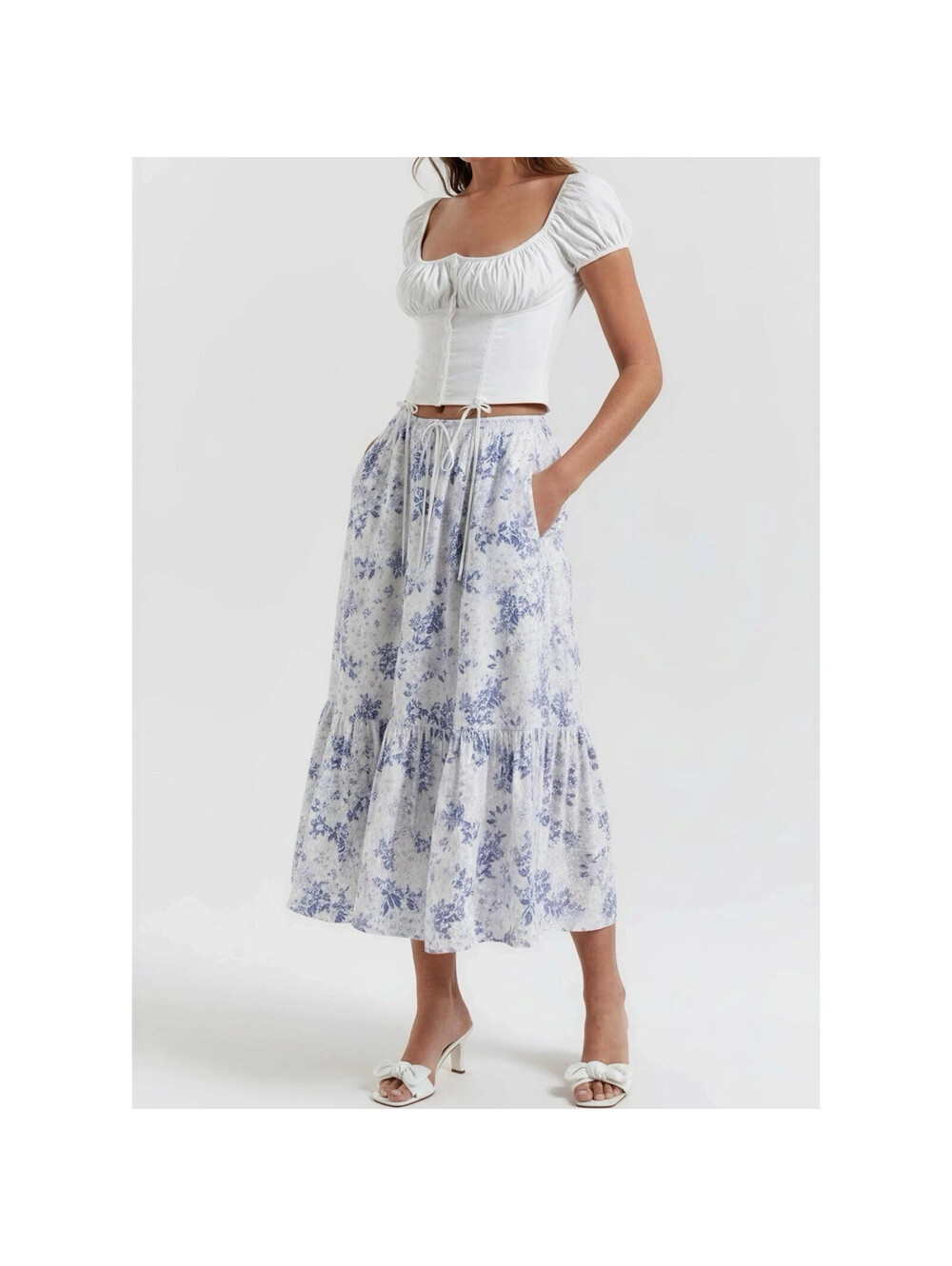 NEW, House of CB Aitana Floral Print Midi Skirt in Blue Sz L+#MD2554